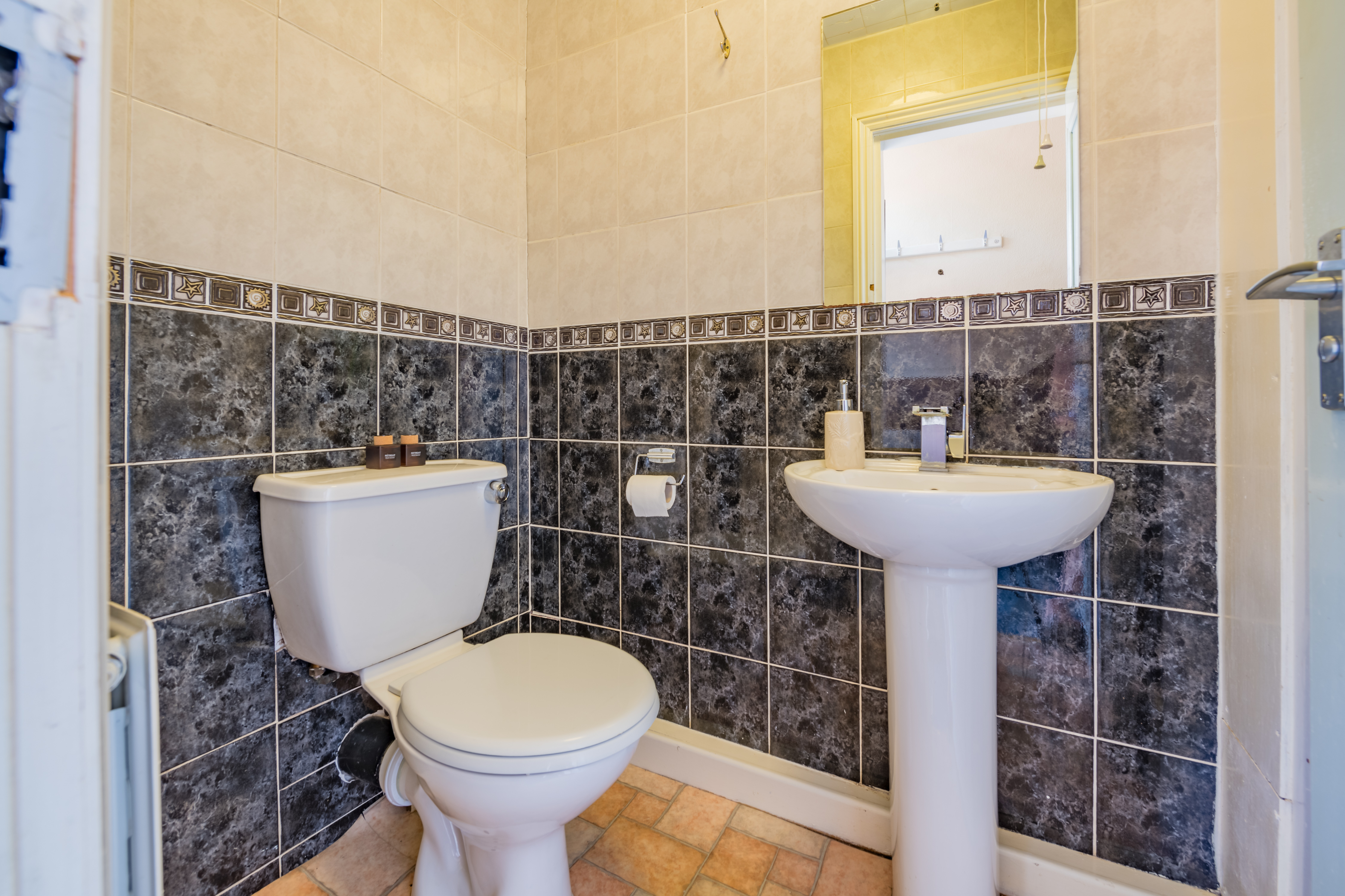 4 Brudenell Avenue-14.jpg