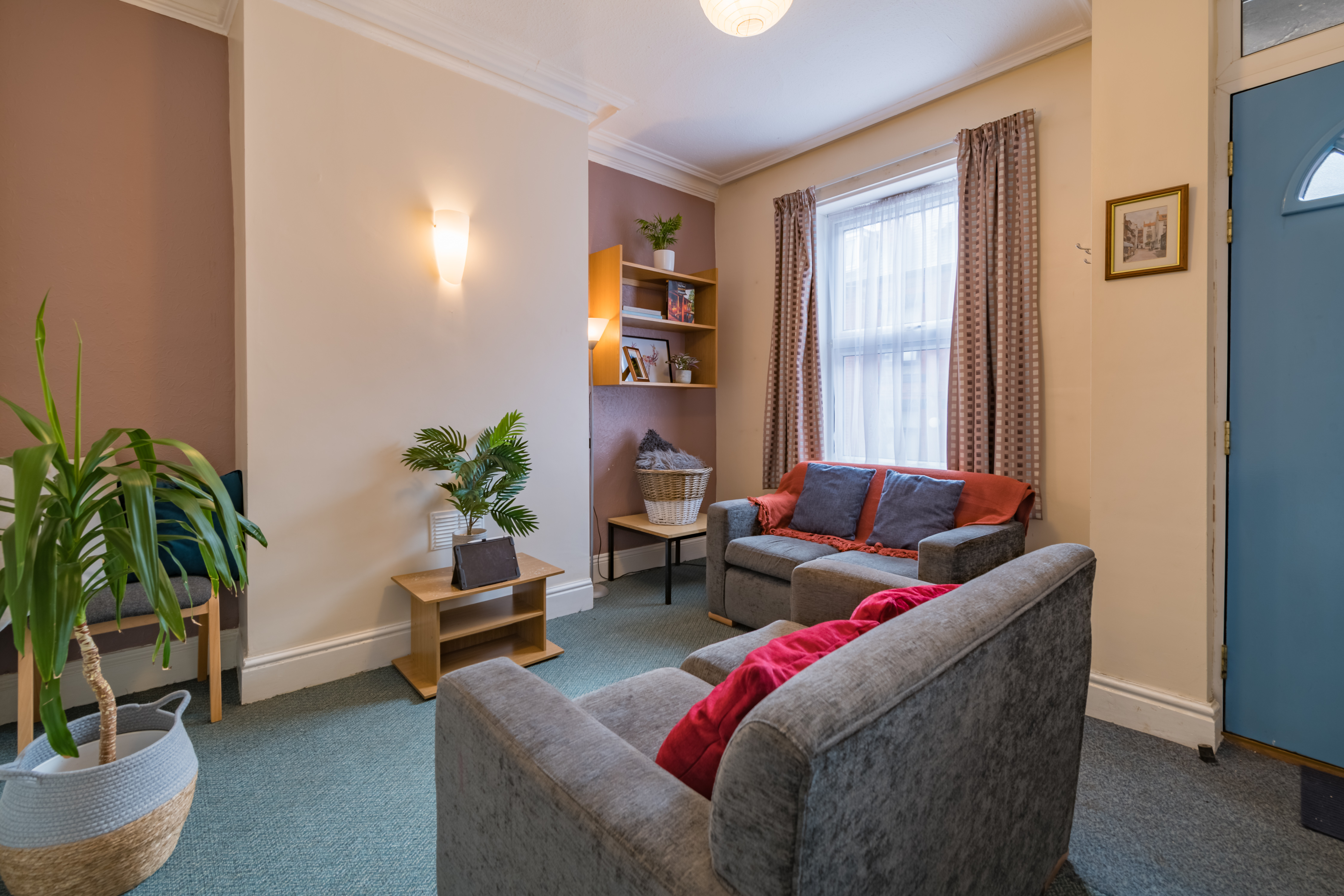 66 Burley Lodge Terrace-4.jpg