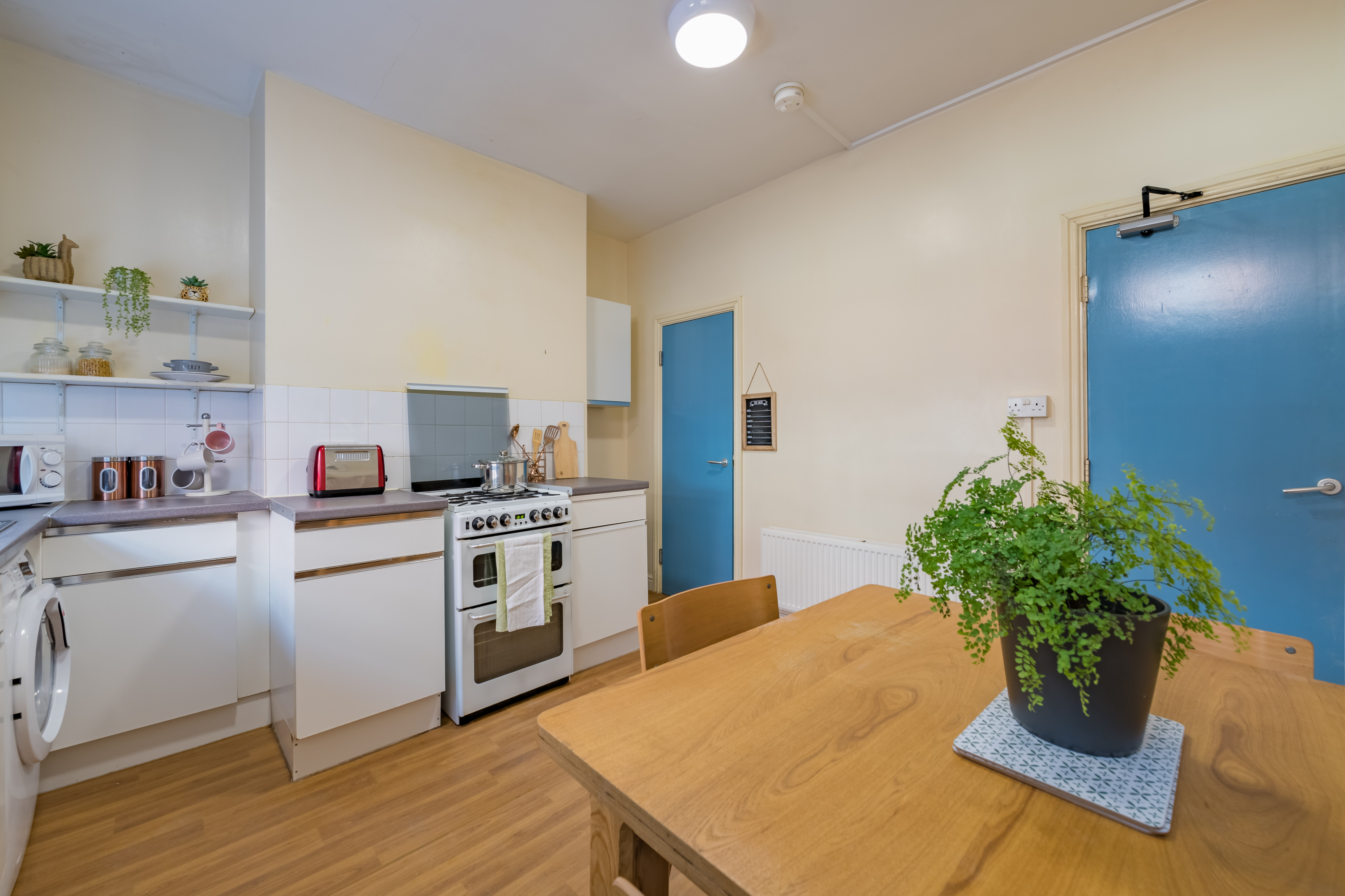 66 Burley Lodge Terrace-9.jpg