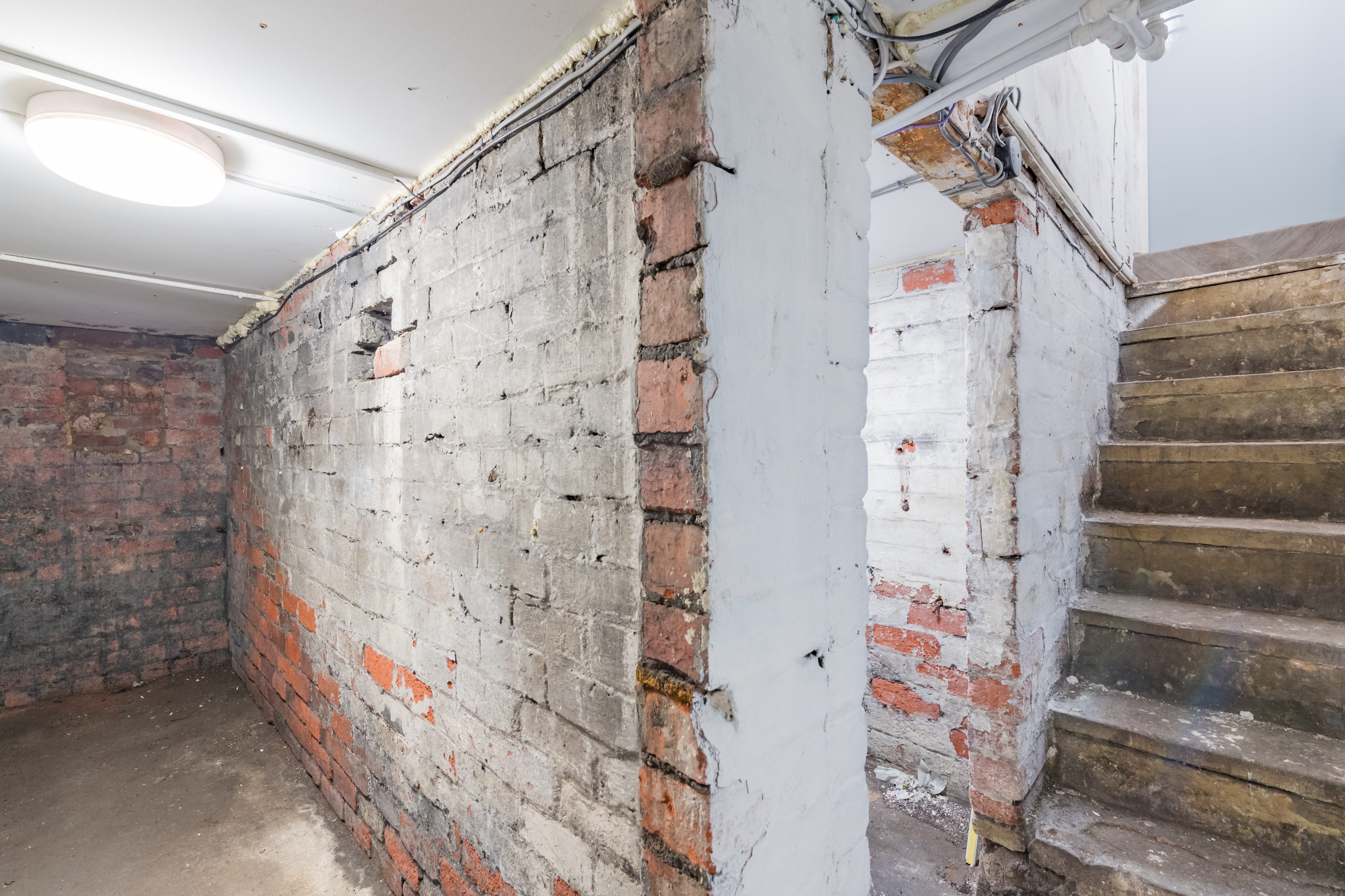 172 Burley Road-15.jpg