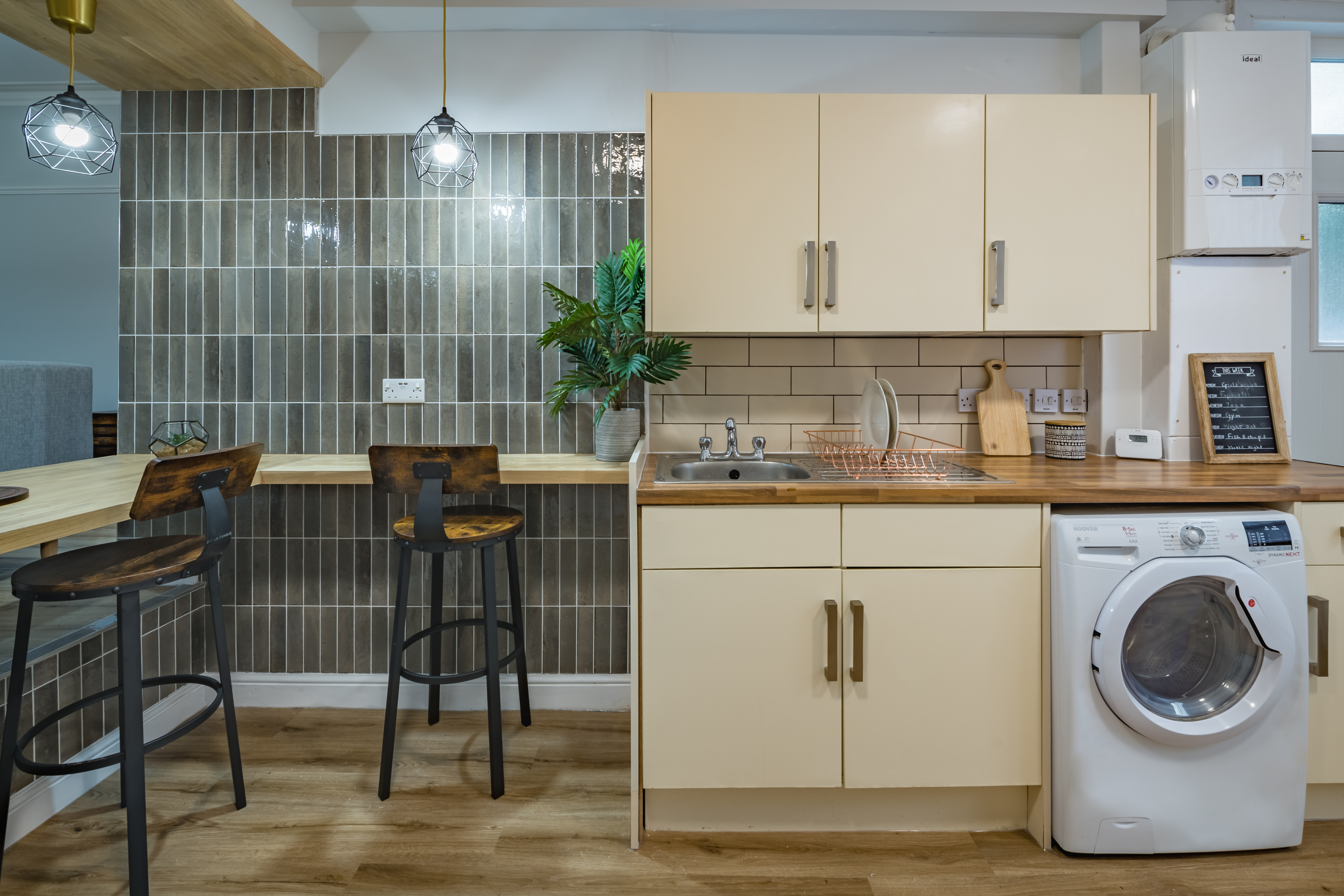 250 Cardigan Road Photography by Bevan Cockerill-12.jpg